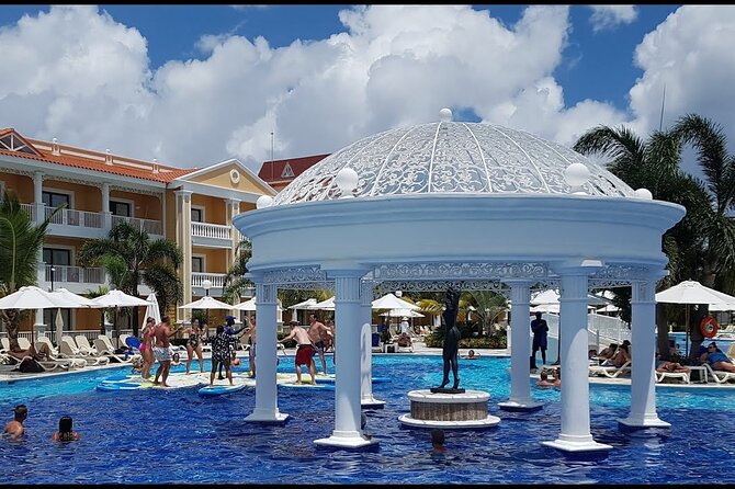 Private Transfer Punta Cana Airport To/From Bahia Principe Aquamarine - Overview of the Transfer Service