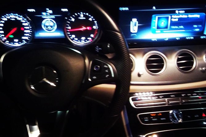 Private Transfer Round-Trip From Porto Airport to Porto City - Overview of the Transfer Service