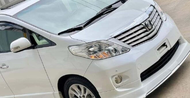 Private Transfer Siem Reap to Poipet Thailand Border - Vehicle Options Available