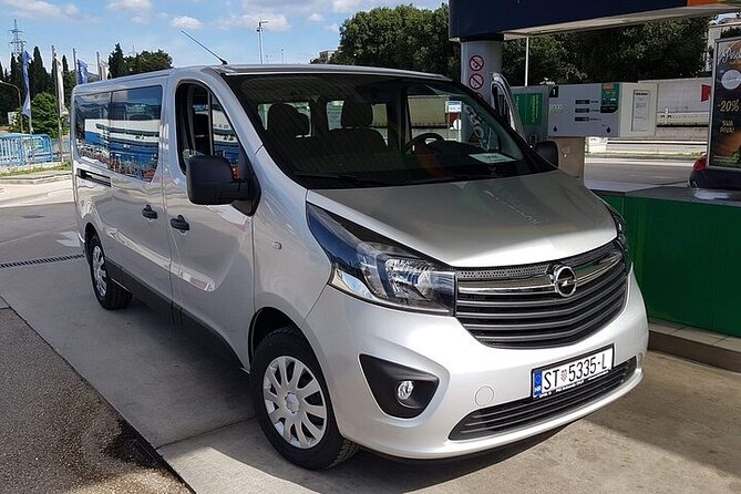 Private Transfer Split Airport to Split (Hotel, Apartment, Ferry...) up to 3 Pax - Meeting and Pickup