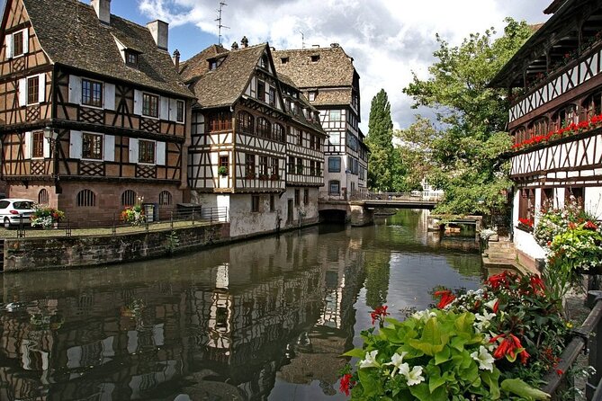 Private Transfer: Stuttgart Airport STR to Stuttgart by MB Van - How to Book