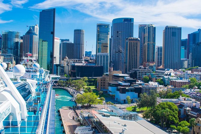 Private Transfer: Sydney Airport SYD to Sydney City in Sedan Car - The Sum Up