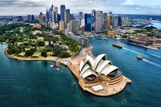 Private Transfer: Sydney to Sydney Airport SYD in Luxury Van - Convenient Pickup and Drop-off Locations