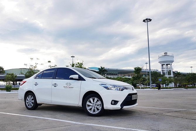 Private Transfer: Tan Son Nhat Airport To/From Hotels in District 2/7/8/12 - Booking Assistance and Support