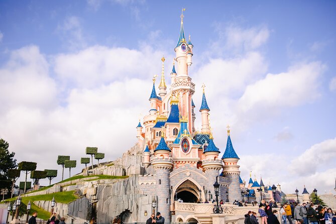 Private Transfer to Disney Land Paris - Meeting and Pickup