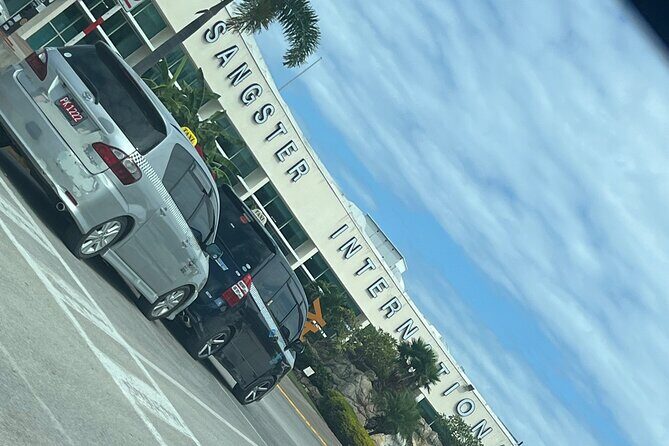 Private Transfer to dunns river falls And Blue Hole - The Sum Up