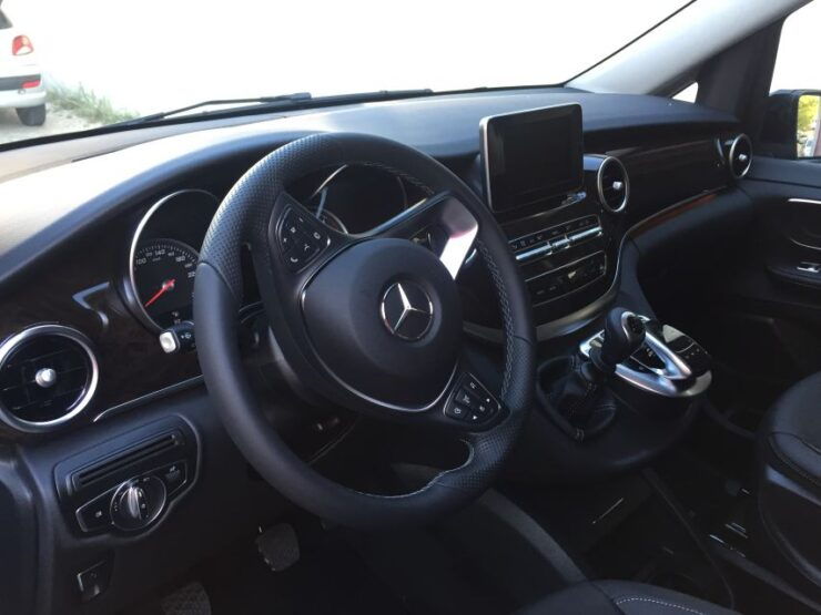 Private Transfer to or From Costa De Caparica - Service Details