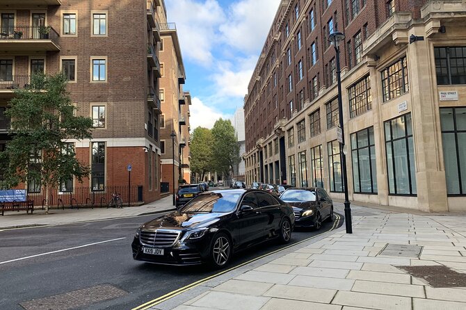 Private Transfer to Windsor Castle (Including Tickets) 3 Passengers - Booking Information for the Private Transfer