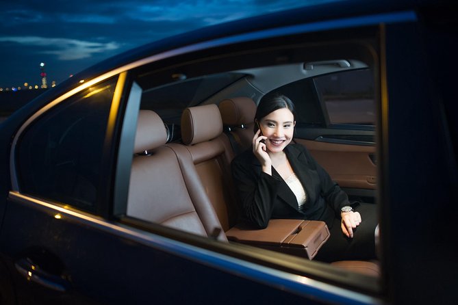 Private Transfer:- Toronto Airport or London City ON Black Car Service - Pickup and Accommodation Details