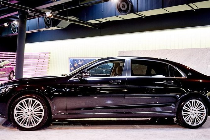 Private Transfer: Toronto Pearson Airport or Mississauga City Black Car Service - Pricing and Participation