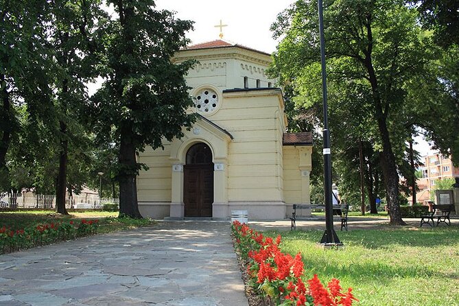 Private Transfer Tour From Belgrade to Pristina With Sightseeing - Meeting and Pickup Information