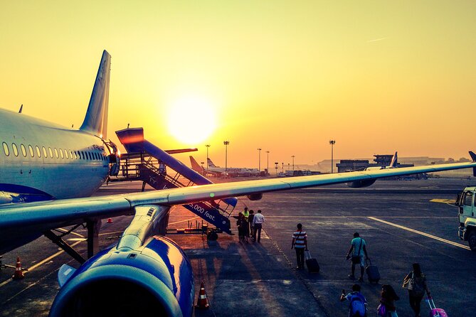 Private Transfer: Valencia City Center to Valencia Airport (VLC) - Schedule and Availability