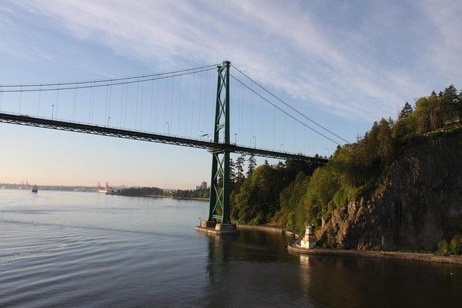 Private Transfer, Vancouver Intl. Airport to Vancouver, BC - VIP, SUV Transfer. - Understanding Goods and Services Tax (GST)
