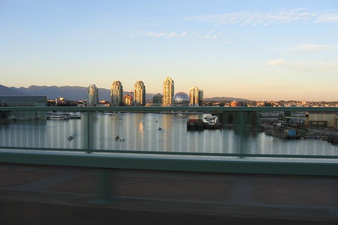 Private Transfer, Vancouver Intl. Airport to Vancouver, BC - VIP, SUV Transfer. - Parking Fees and Inclusions