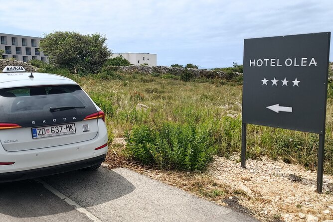 Private Transfer: Zadar Airport <--> Novalja (Zrce Beach) - Meeting Point Details