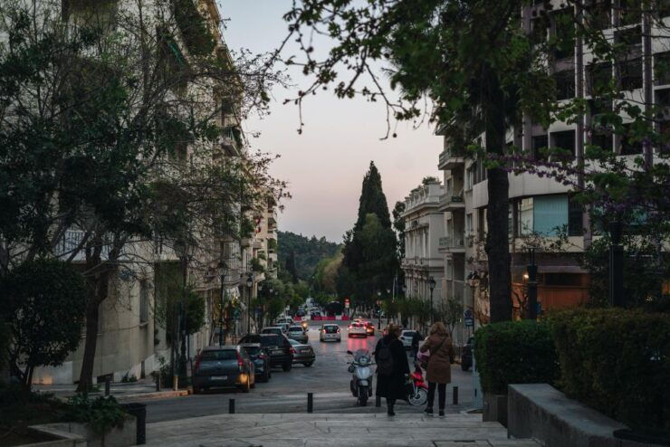Private Transfer:Piraeus Port-Athens Center With Mini Van - Booking and Service Details