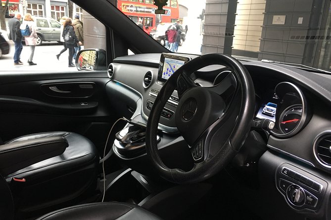 Private Transfers Between London Gatwick - London Luton Airports - The Sum Up