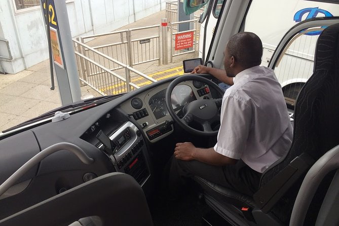 Private Transfers Between London Heathrow - London Gatwick Airports - Service Overview