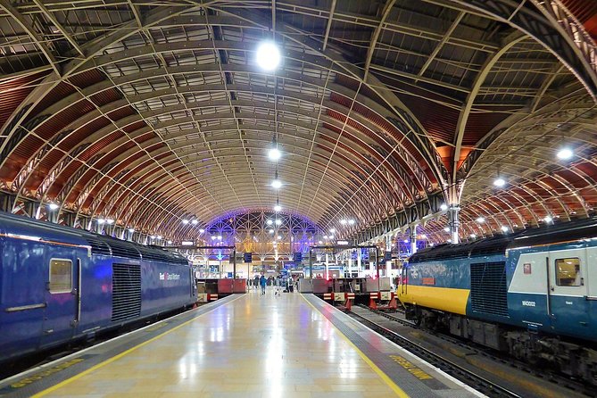 Private Transfers Between Luton Airport - London Paddington Train Station - Meeting and Pickup