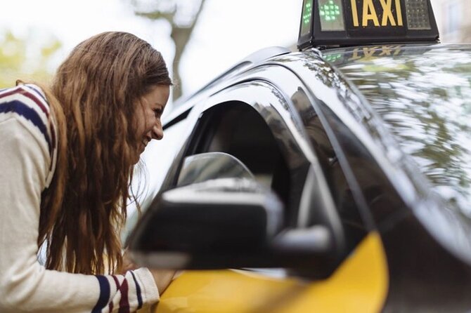 Private Transfers From Barcelona Sants Train Station to Hotel Bcn - Meeting and Pickup