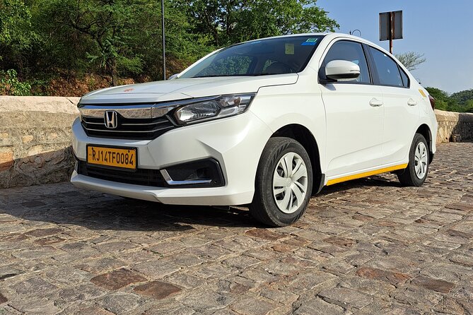 Private Transfers From Jaipur to Agra Hotel / Accommodation - Inclusions