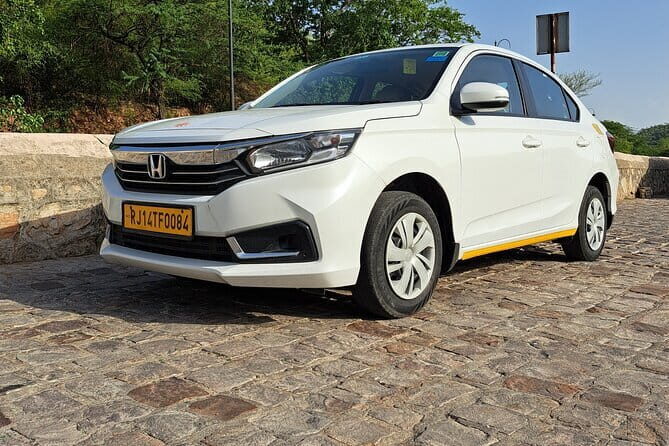 Private Transfers from New Delhi to Agra Hotel / Accommodation - Introduction