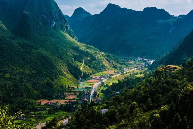 Private Transfers Ha Giang  Sapa One Way (Free Hotel Pickup) - Who Should Consider This Service?
