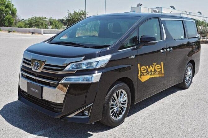 Private Transfers: Montego Bay Airport  Montego Bay Area - The Vehicle Experience: Comfort and Style