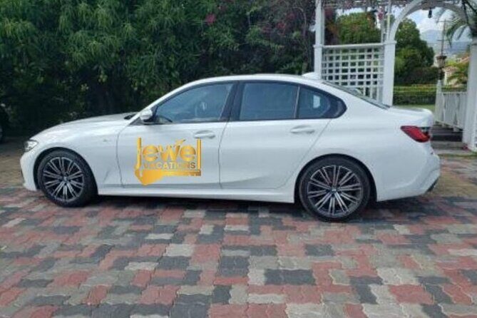 Private Transfers: Montego Bay Airport  Montego Bay Area - The Drop-off and Additional Stops