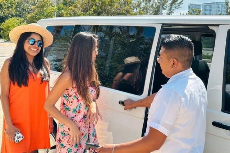 Private Transfers to Cancun International Airport - Personalized Experience