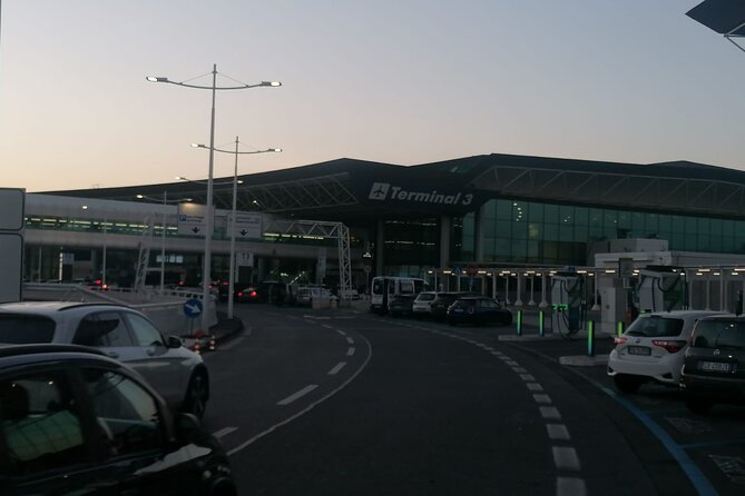 Private Transport From Fiumicino Airport to Rome City or Vice Versa - Pickup and Drop-off