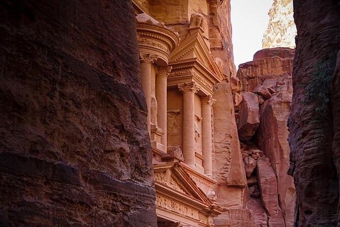 Private Transport Queen Alia International Airport to Petra Wadirum Full Day Tour - Good To Know