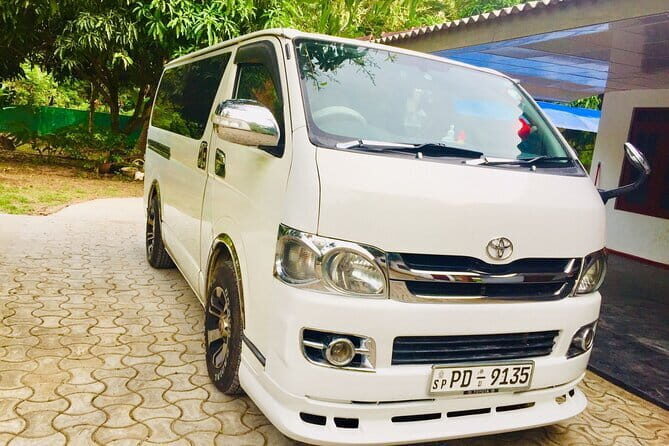 Private Transport Service from Sri Lanka - Exploring Black Coconut Taxi Service in Sri Lanka: A Practical Review