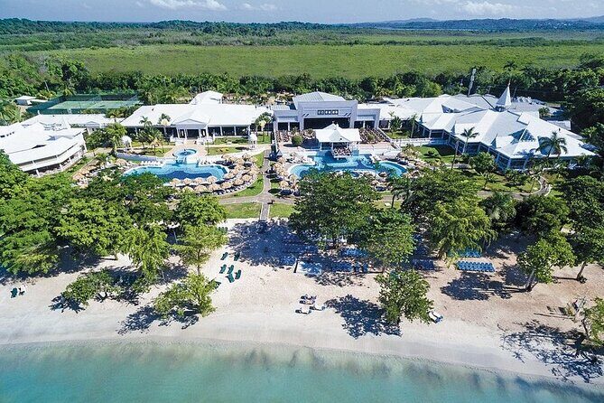 Private Transportation from Montego Bay Airport to Negril hotels - The Sum Up