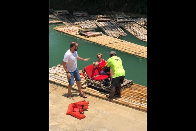 Private Transportation From Montego Bay to Martha Brae River Rafting Tour - Reviews