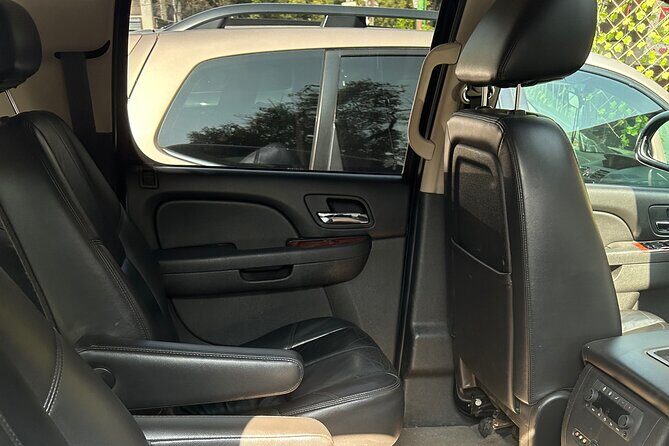 Private Transportation from the Airport to Mexico City - The Booking & Meeting Process