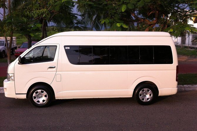Private Transportation from the Zihuatanejo Airport to your hotel in Ixtapa - Comfortable and Convenient: Private Transportation from Zihuatanejo Airport to Ixtapa Hotels