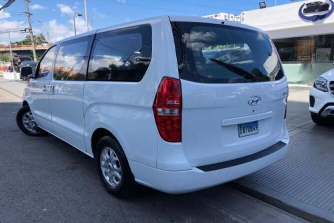 Private Transportation Punta Cana Airport to Hotels in Bayahibe, La Romana. - Service Details