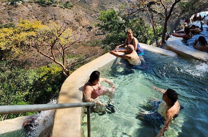 Private Transportation to Tolantongo Grottoes - FAQ