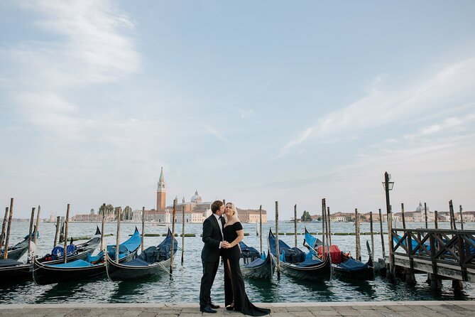 Private Travel Photographer Tour in Venice - Price