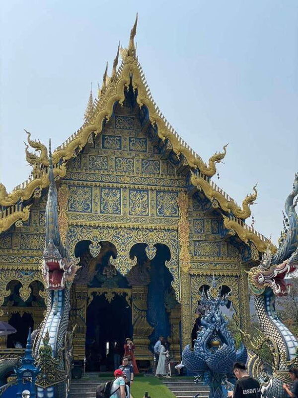Private Trip Chiang Rai Day Trip, White Temple, Blue Temple - Itinerary