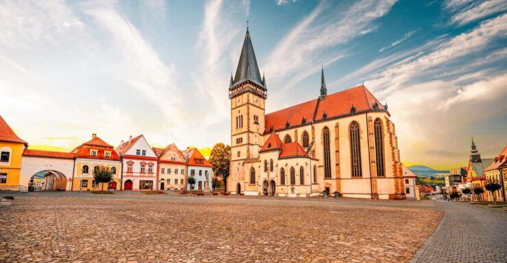 Private Trip From Budapest to Bratislava & Gyor, and Back - Itinerary Highlights