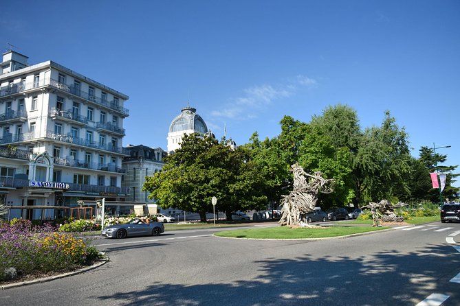 Private Trip From Geneva to Yvoire and Évian-Les-Bains in France - Itinerary Highlights