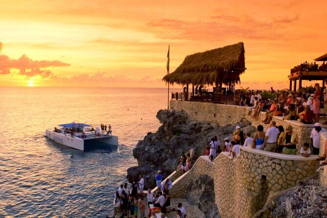 Private Trip to Blue Hole Mineral Springs, Negril & Ricks Café - The Sum Up