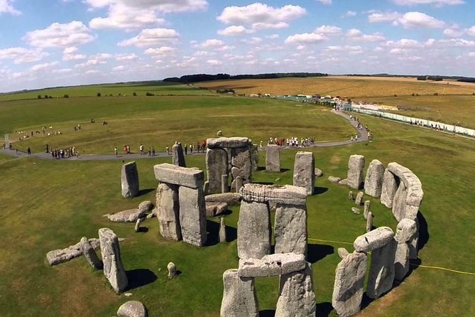 Private Trip to Stonehenge With Hotel Pick-Up - Explore Stonehenges History and Myths