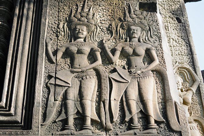 Private Tuk Tuk Tour Angkor Wat and Small Circle and Five Extras - The Itinerary in Detail: What You Can Expect