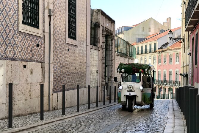 Private Tuk Tuk Tour in Old City Lisbon - Customer Support