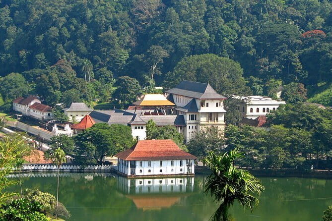 Private Tuk Tuk Tour of Kandy City & Surroundings - FAQs
