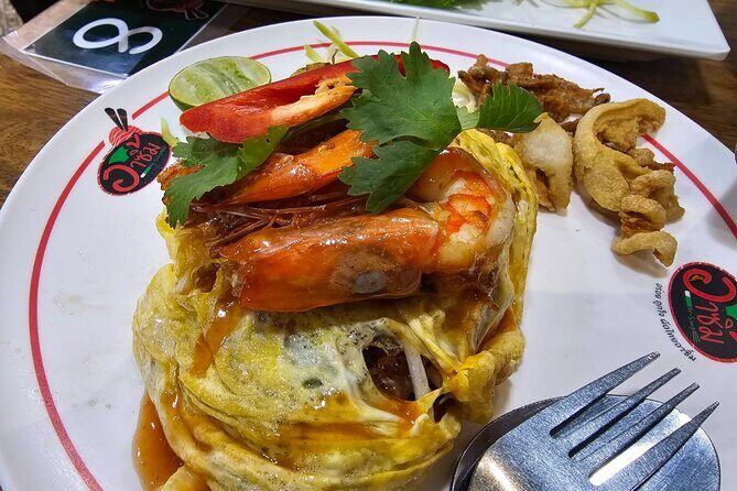 Private Tuktuk Night life in Bangkok (Night Time) - Discovering Bangkok by Night in a Private Tuk Tuk