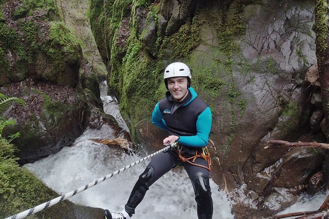 Private Ultimate Canyoning Experience in the Ochil Hills - Transportation and Health Considerations